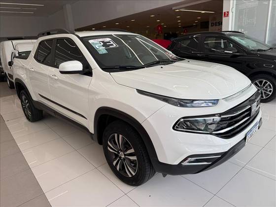 FIAT TORO 1.3 TURBO 270 FLEX FREEDOM AT6 FIAT TORO 1.3 TURBO 270 FLEX FREEDOM AT6